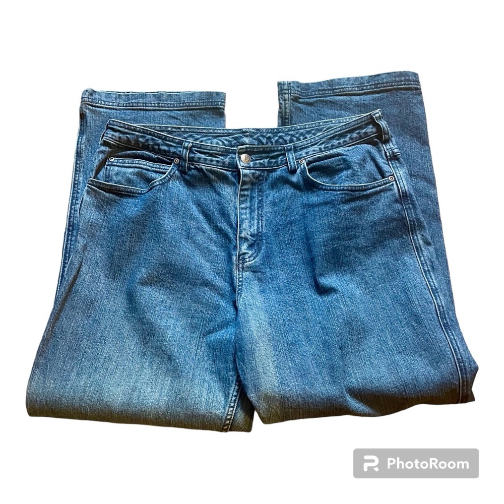 DULUTH TRADING CO. ladies 16x29 medium wash jeans - Cotten & Spandex - 5 pocket